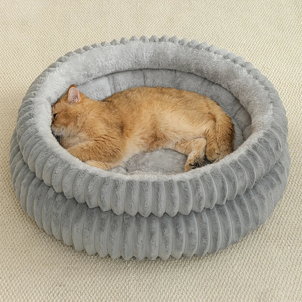 Double-Ribbed Plush Round Pet Bed